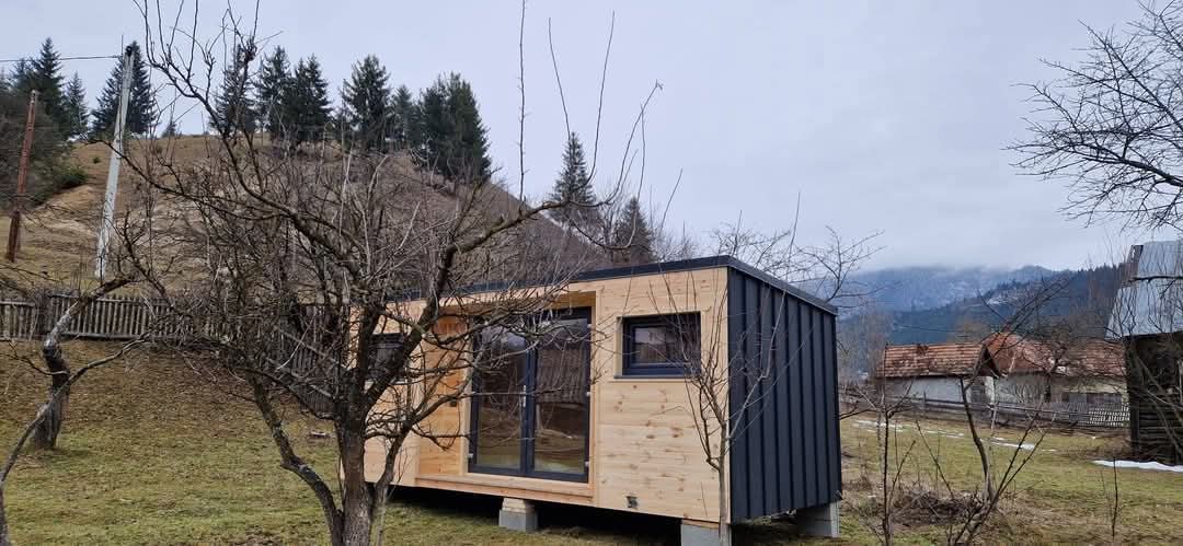 Casuta de gradina 2,5x5,8 m