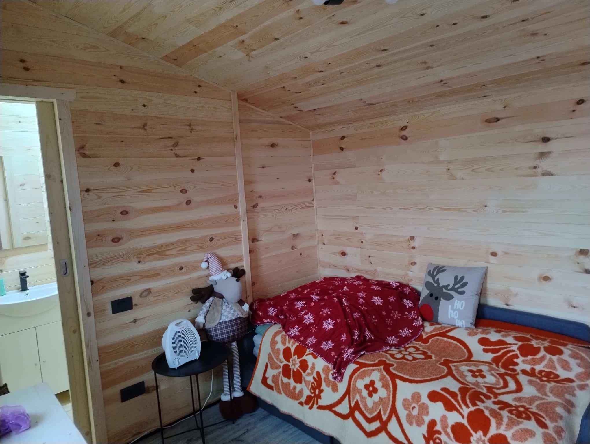 Casa de gradina 3,2x4,5 m cu baie