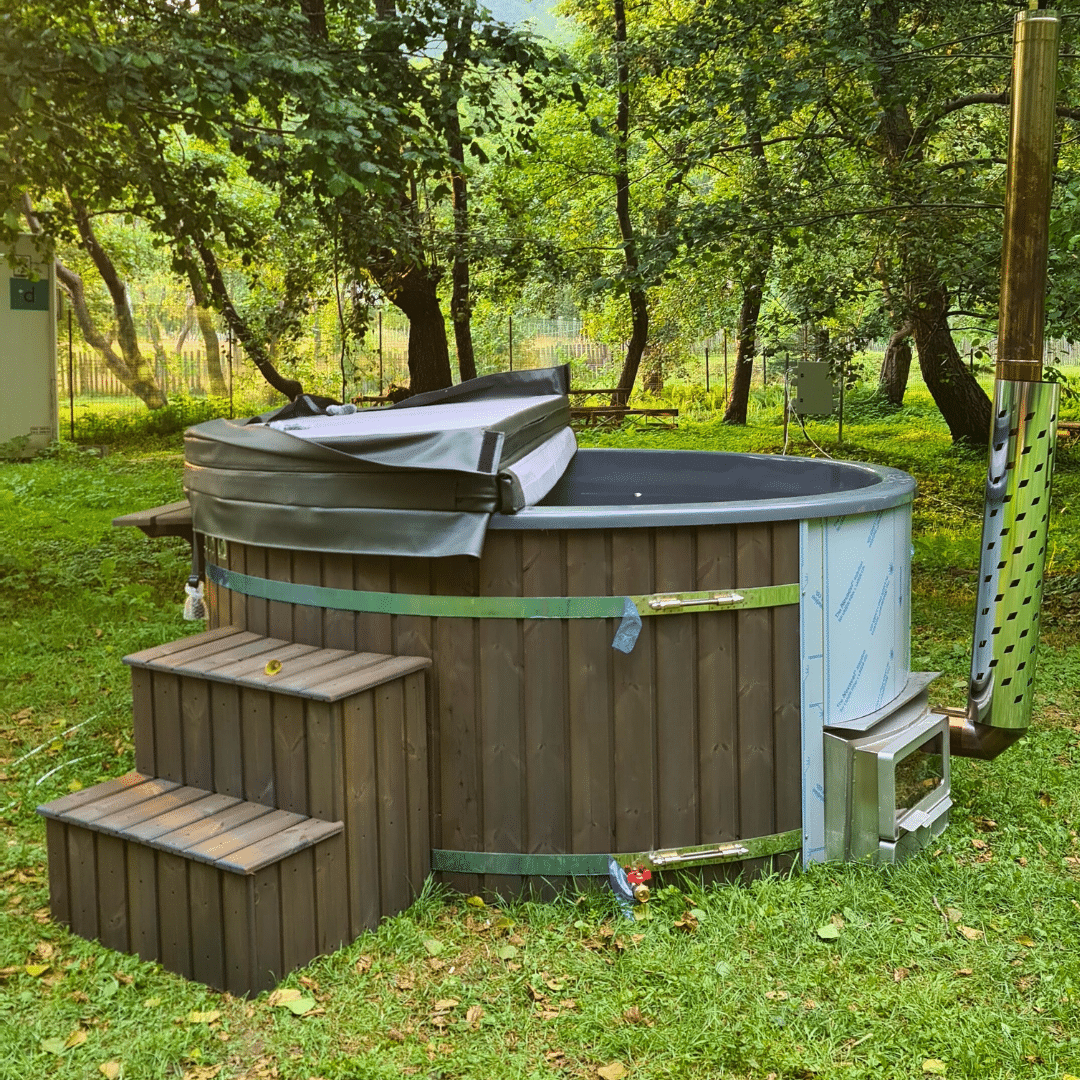 Jacuzzi PREMIUM cu soba WIDE (tip semineu) – 2.25 m, pentru 7-9 persoane